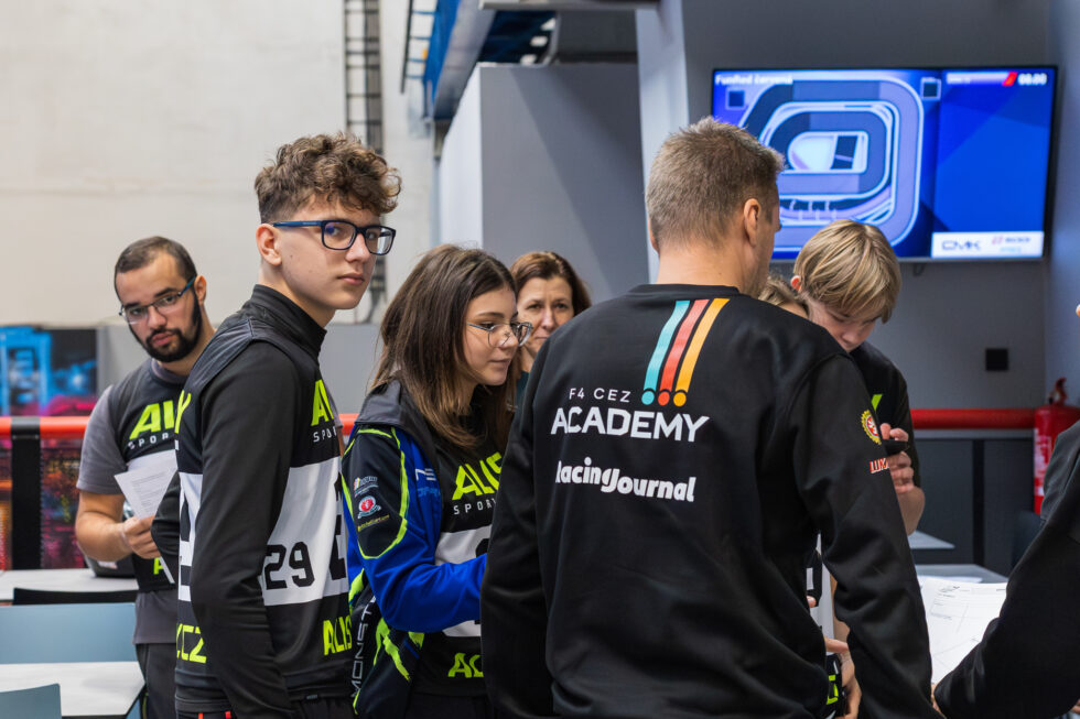 F4 CEZ Academy